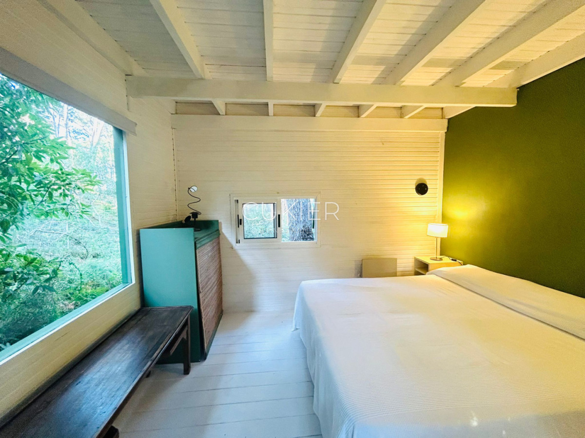 Casa ID.5325 - Se vende chalet a 150 metros del mar en Ocean Park, 3 dormitorios,2 baños.