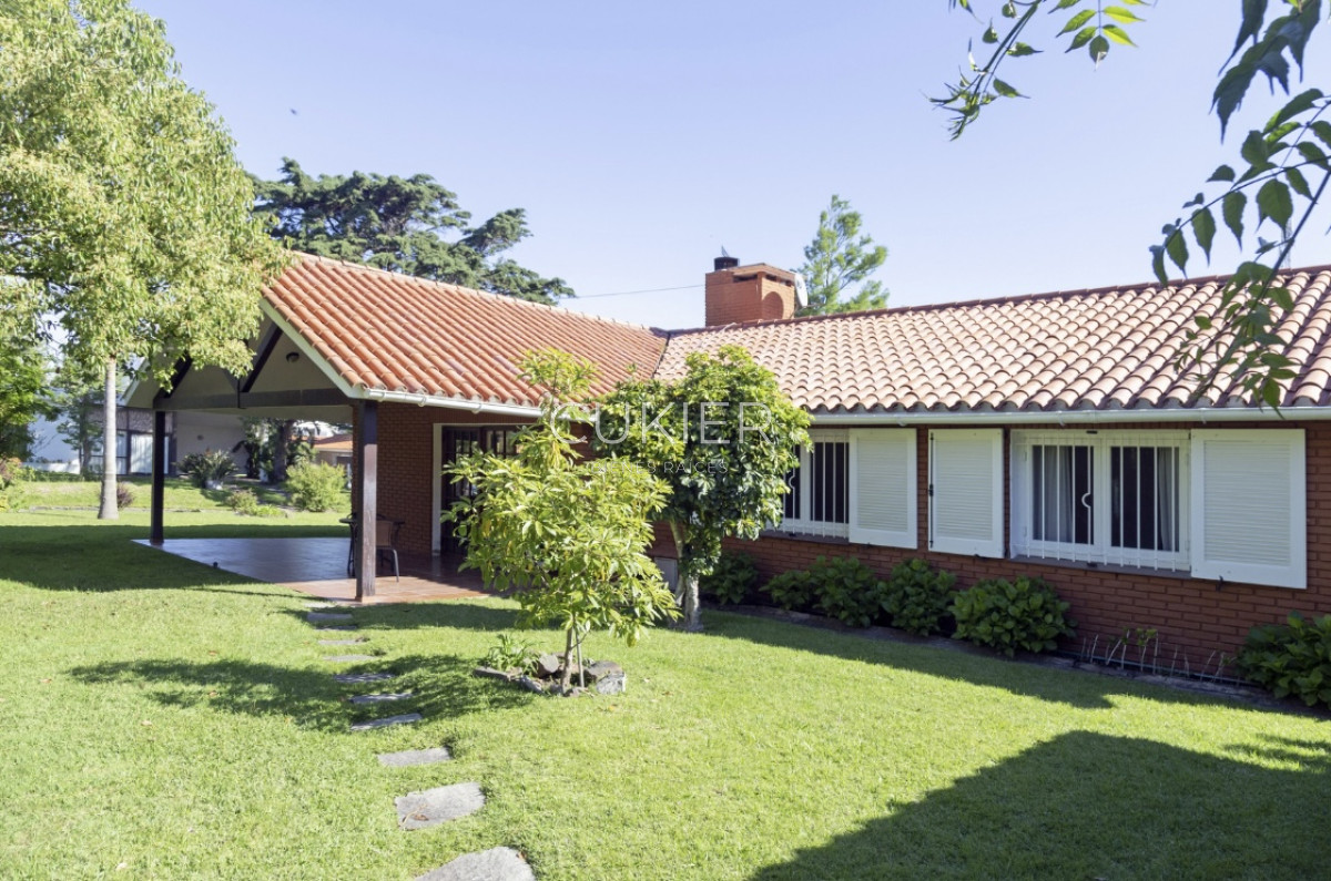 Casa ID.3318 - ALQUILER casa en playa mansa