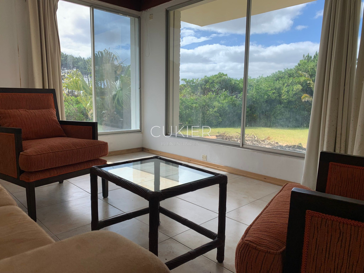 Casa ID.3782 - Alquiler anual casa de 5 habitaciones en Piedras Del Chileno