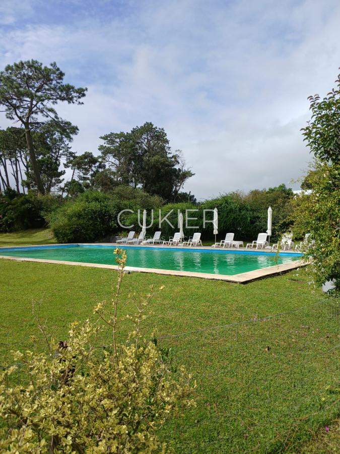 Casa ID.4765 - Alquier temporada de casas 4 dormitorios en la Arbolada barrio privado