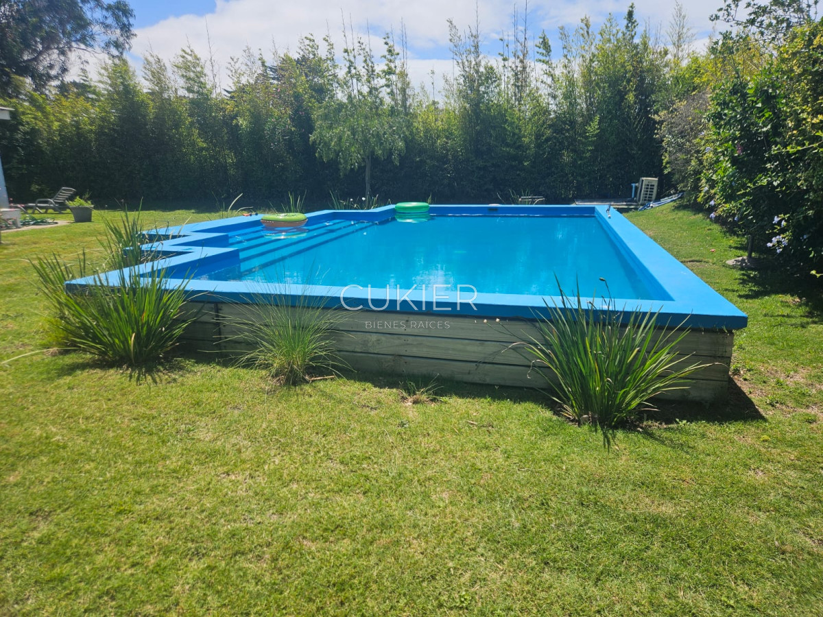 Casa ID.2623 - Venta y alquiler anual de casa 3 dormitorios en la Barra 