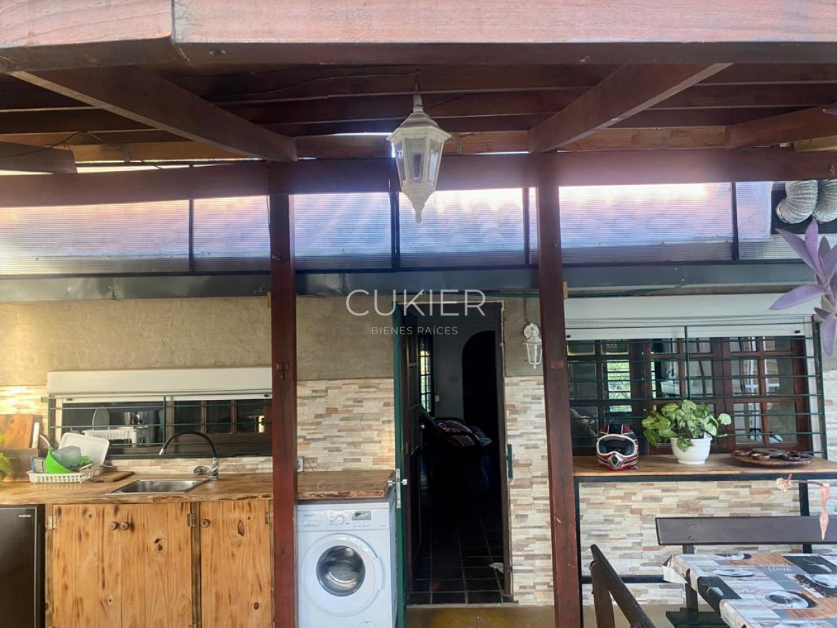 Casa ID.2719 - Casa en Pinares 2 dormitorios con piscina climatizada en alquiler de temporada