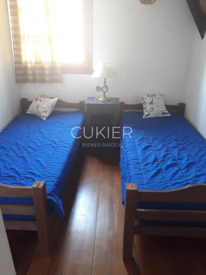 Casa ID.2458 - Alquiler temporada casa de 3 dormitorios a metros de playa mansa 