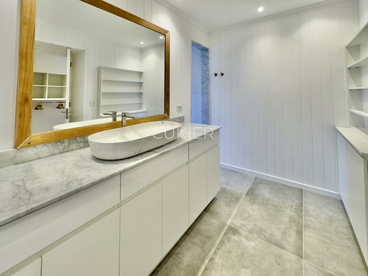 Casa ID.5749 - Venta y alquiler anual casa a estrenar de 4 dormitorios en barrio privado La barra
