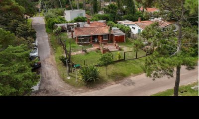 Venta Casa Tres Dormitorios en Lugano zona de colegios Punta del Este