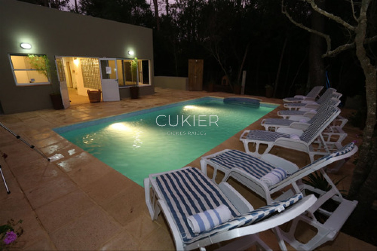 Local Comercial ID.4636 - Venta Complejo Turístico - Hotel En La Pedrera Uruguay