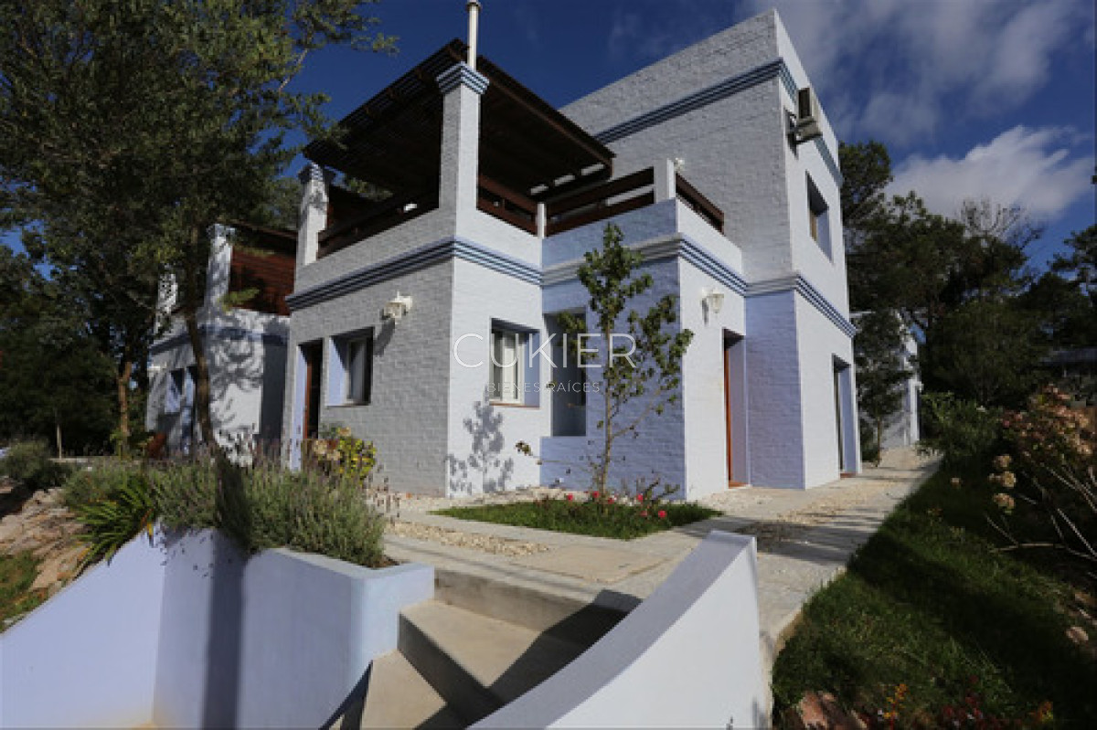 Local Comercial ID.4636 - Venta Complejo Turístico - Hotel En La Pedrera Uruguay