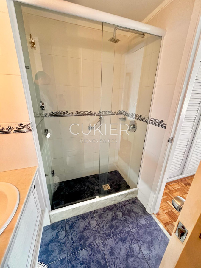 Apartamento ID.3819 - OPORTUNIDAD  Punta Del Este 2 dormitorios y 2 baños, Peninsula. 