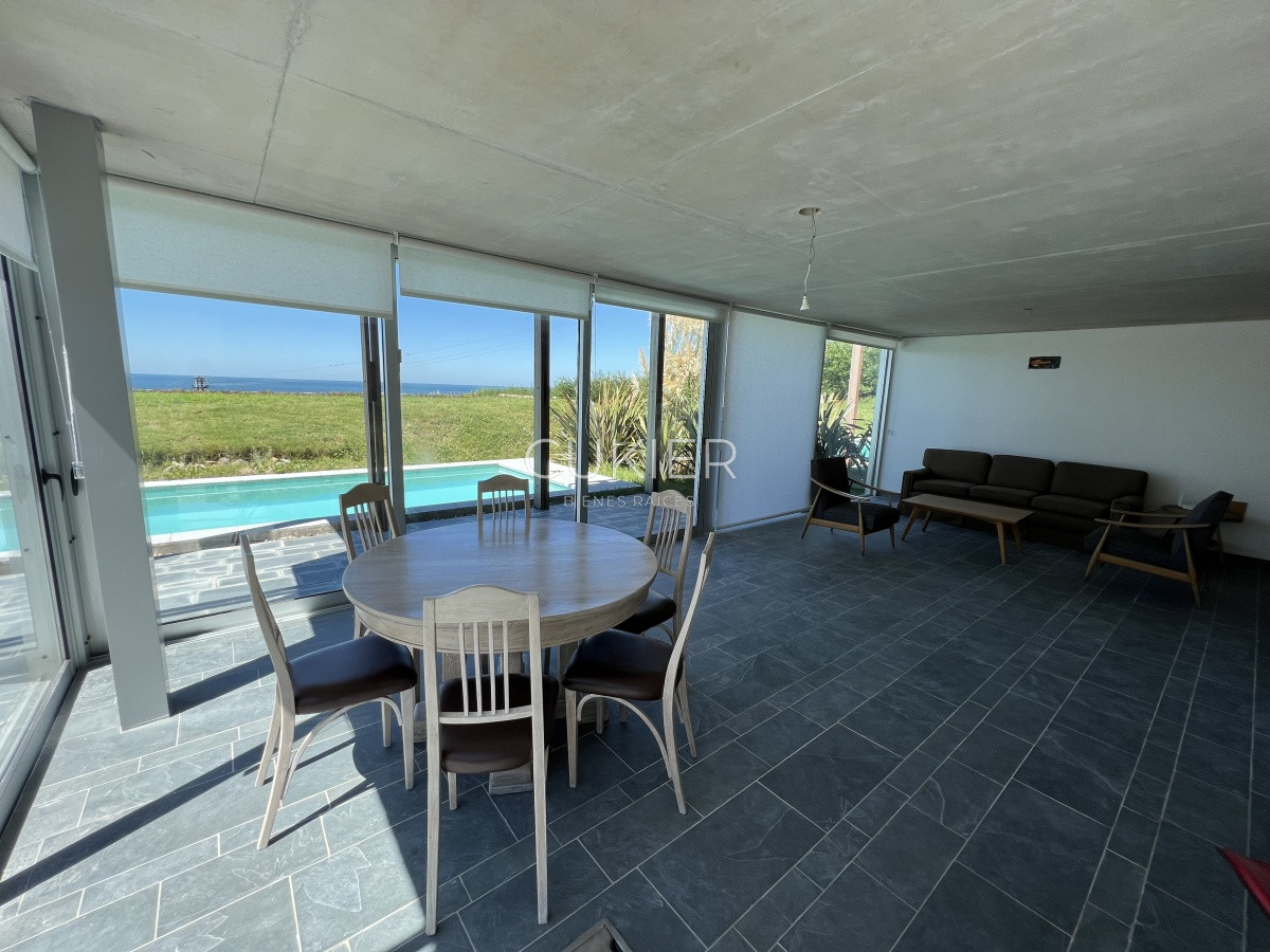 Apartamento ID.1341 - Alquiler de temporada y venta de apartamento 2 dormitorios a estrenar duplex con piscina propia y primera linea al mar en Punta Ballena 