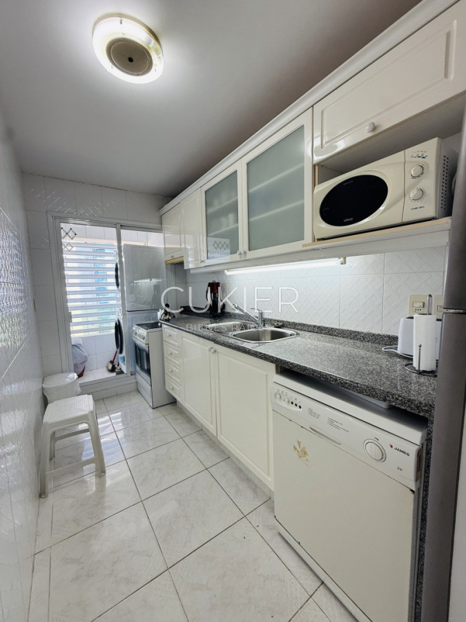 Apartamento ID.5229 - Alquiler anual e invernal de apartamento 3 dormitorios frente al mar full amenities Punta del Este