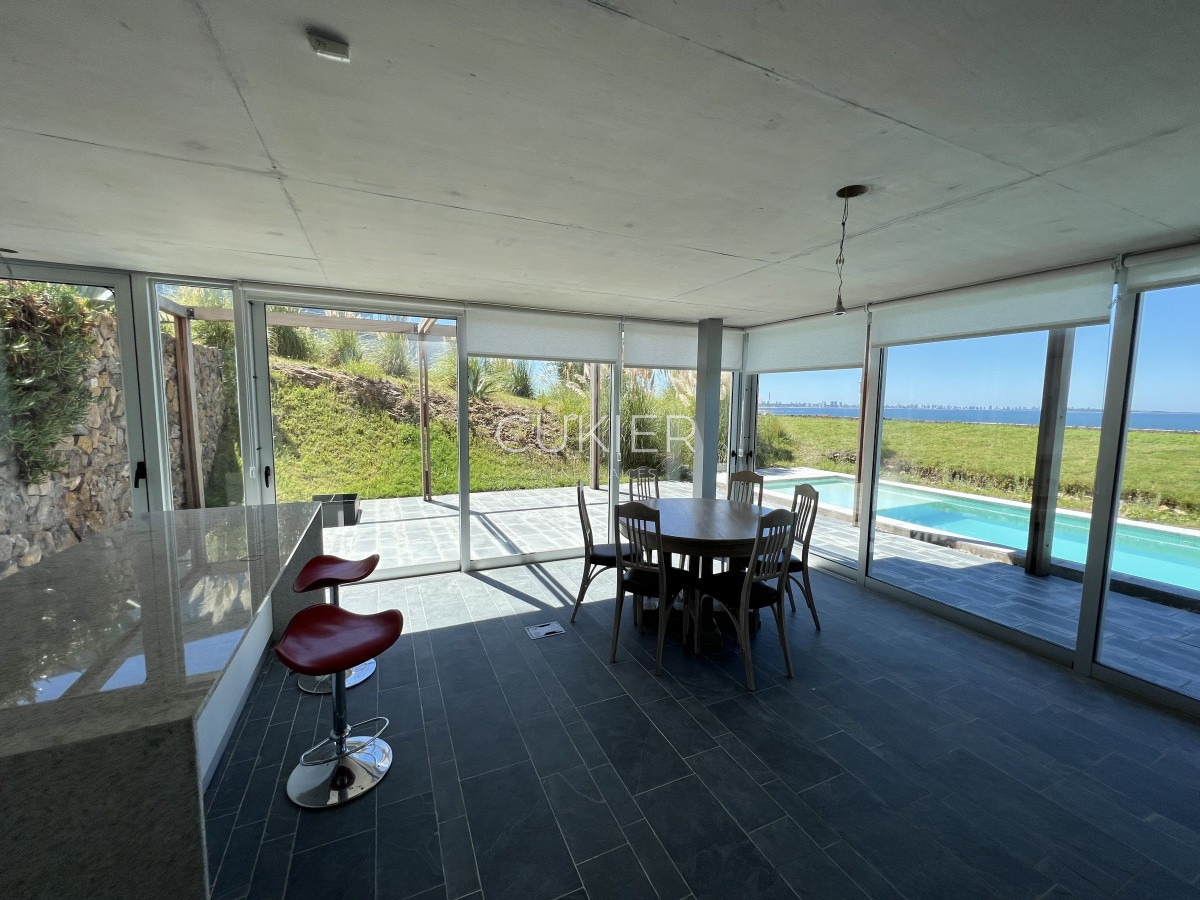 Apartamento ID.1341 - Alquiler de temporada y venta de apartamento 2 dormitorios a estrenar duplex con piscina propia y primera linea al mar en Punta Ballena 