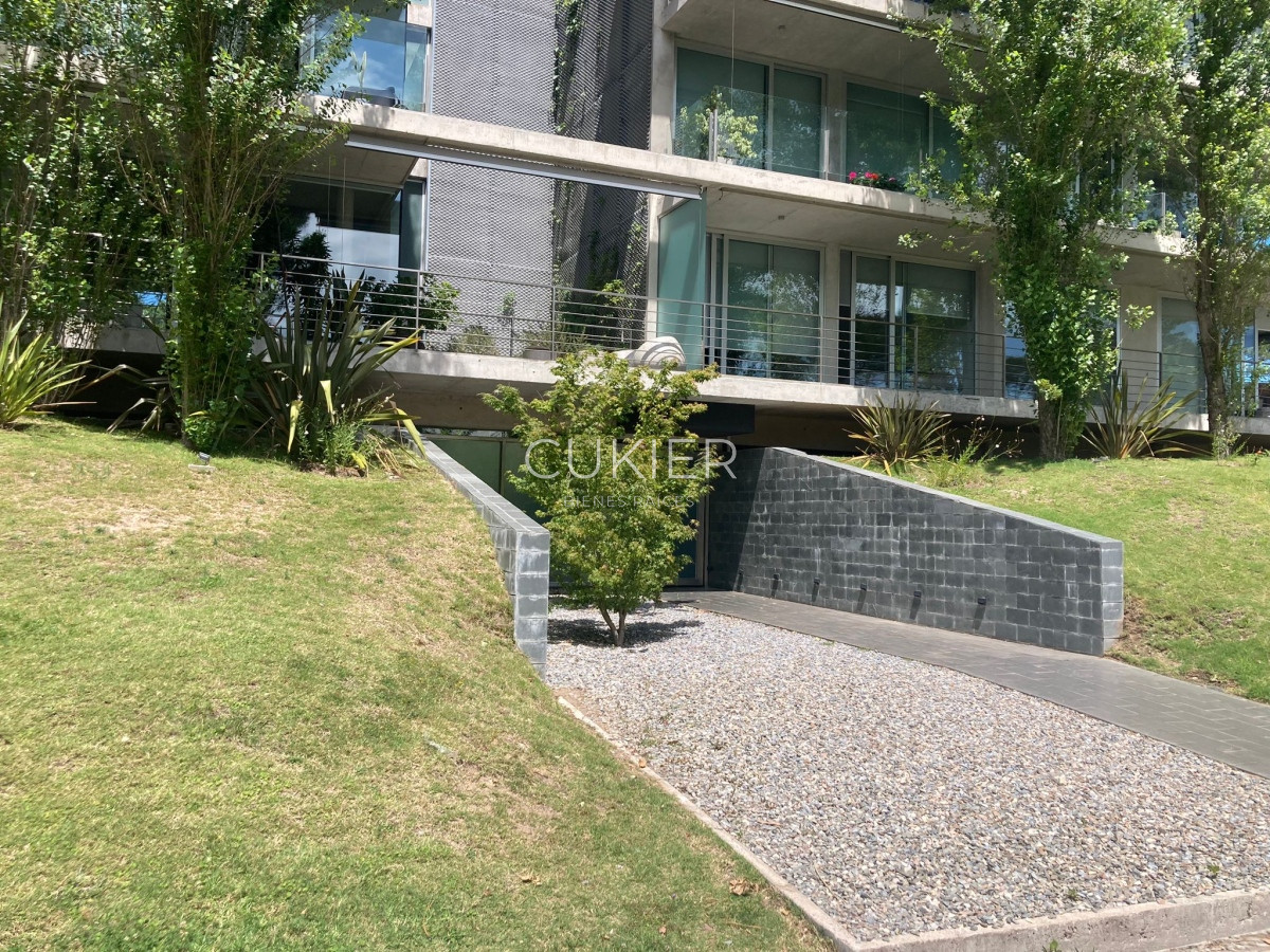 Apartamento ID.2879 - Alquiler anual apartamento 2 dormitorios Playa Mansa