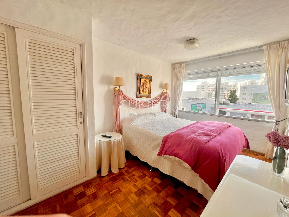 Apartamento ID.3819 - OPORTUNIDAD  Punta Del Este 2 dormitorios y 2 baños, Peninsula. 