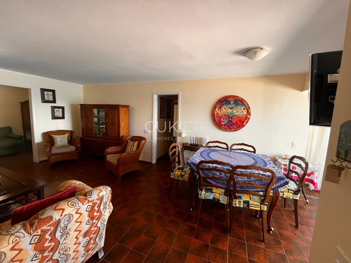 Apartamento ID.3527 - VENTA APARTAMENTO EN PENINSULA 3 DORMITORIOS 