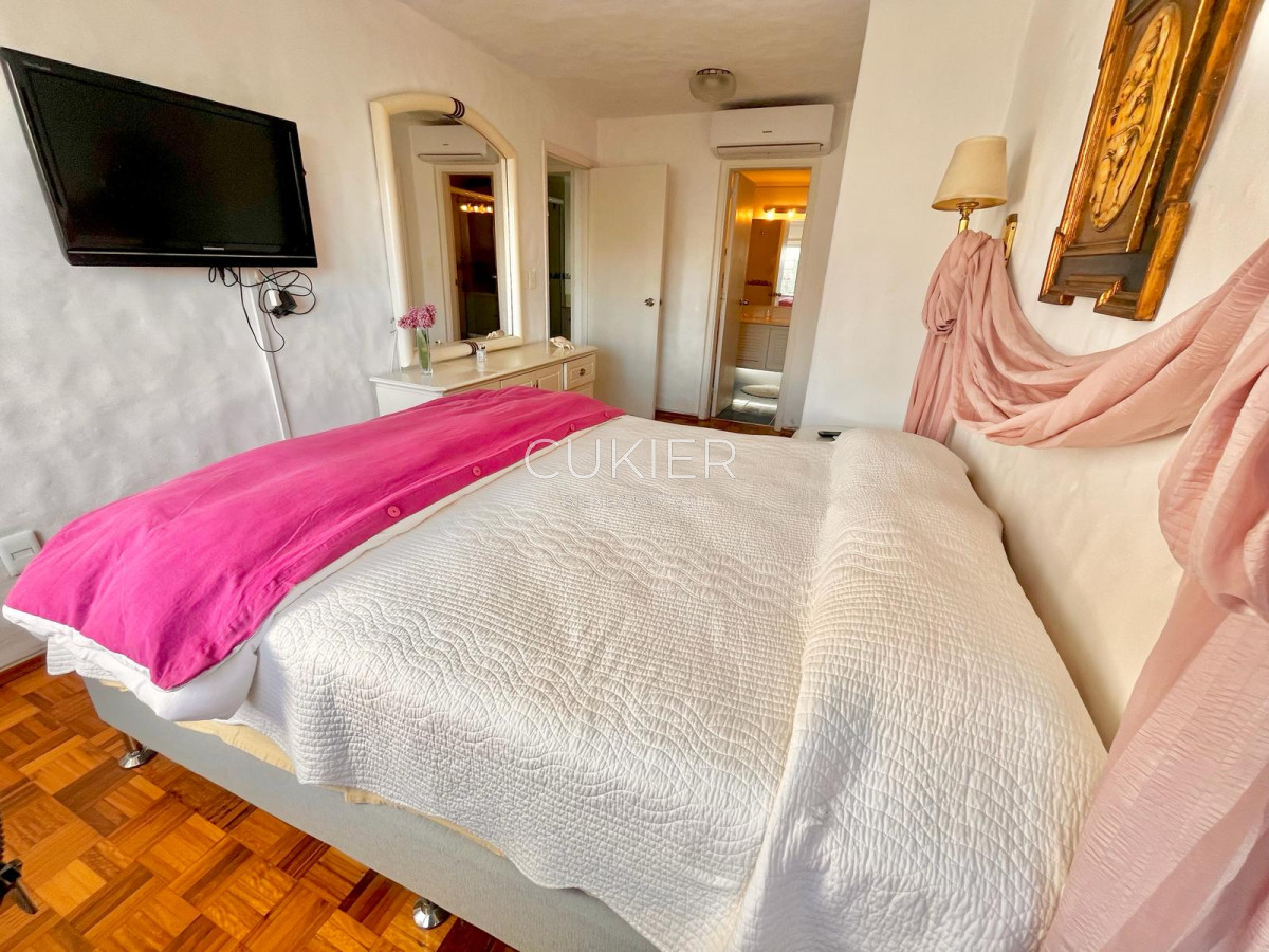 Apartamento ID.3819 - OPORTUNIDAD  Punta Del Este 2 dormitorios y 2 baños, Peninsula. 