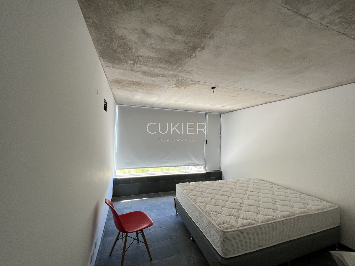 Apartamento ID.1341 - Alquiler de temporada y venta de apartamento 2 dormitorios a estrenar duplex con piscina propia y primera linea al mar en Punta Ballena 