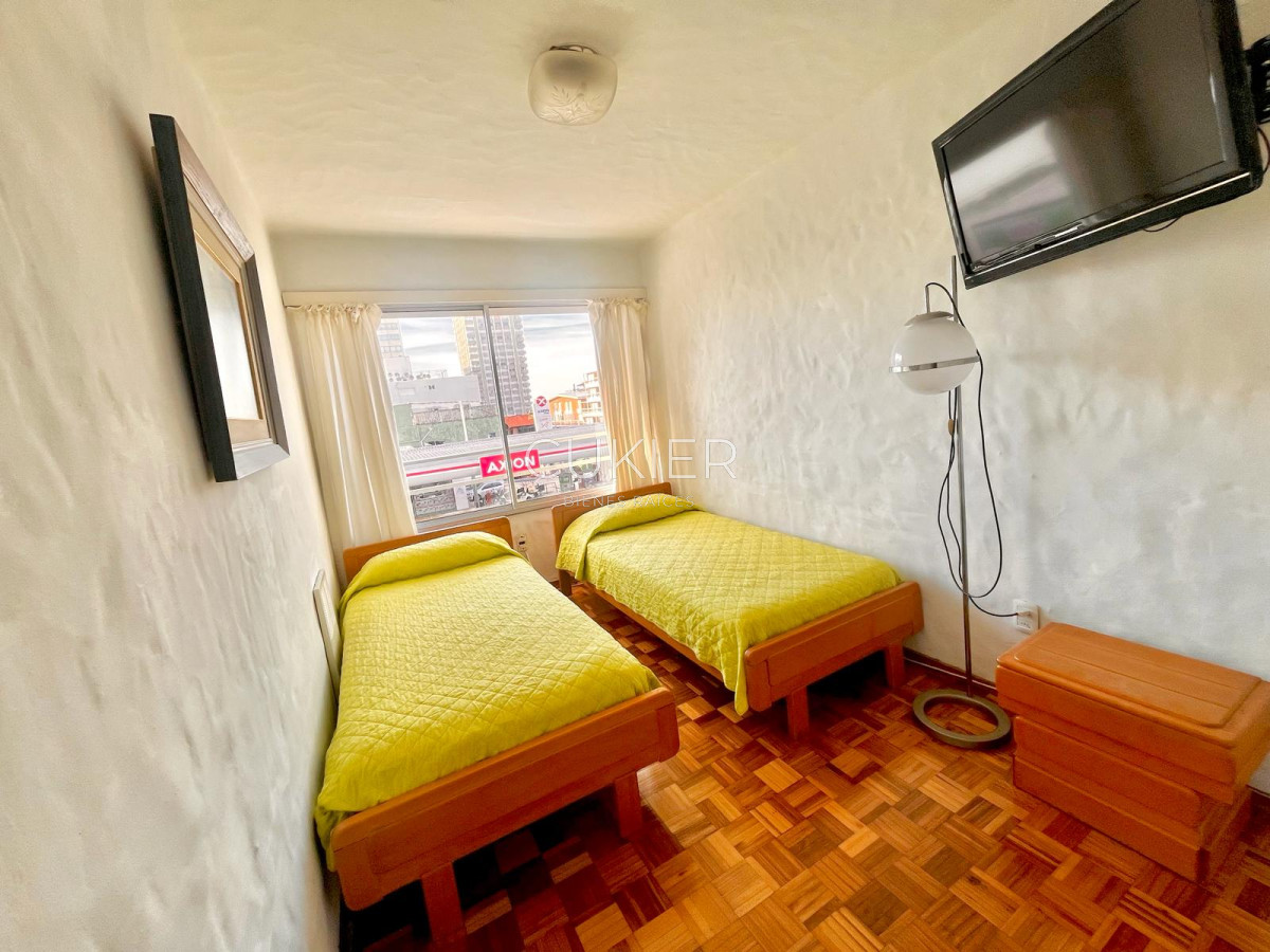 Apartamento ID.3819 - OPORTUNIDAD  Punta Del Este 2 dormitorios y 2 baños, Peninsula. 