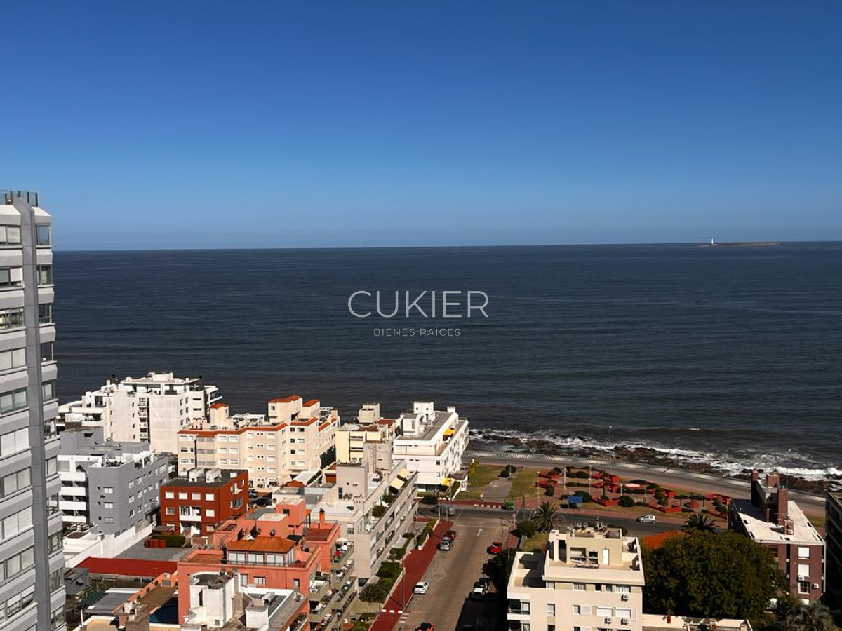 Apartamento ID.3527 - VENTA APARTAMENTO EN PENINSULA 3 DORMITORIOS 