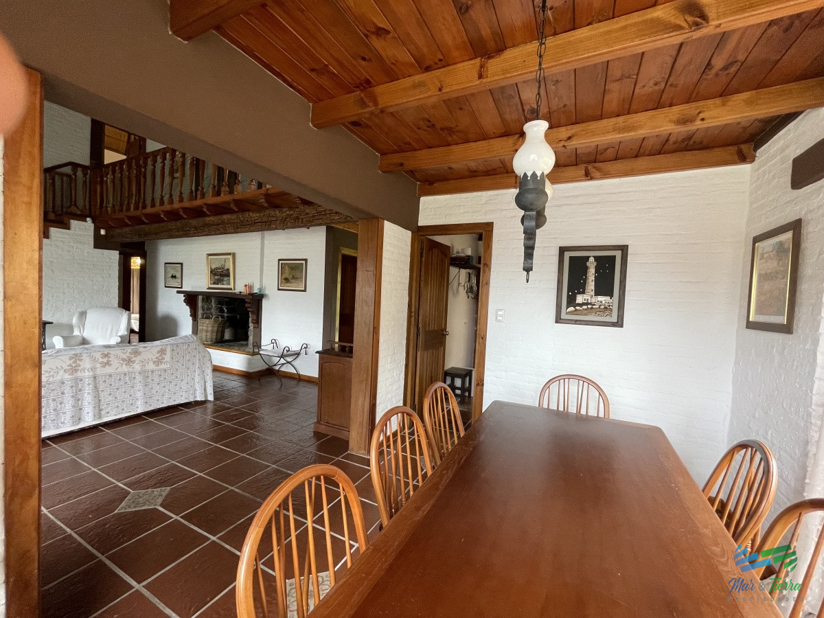 Casa ID.3723 - Chalet a 100 metros del mar en alquiler