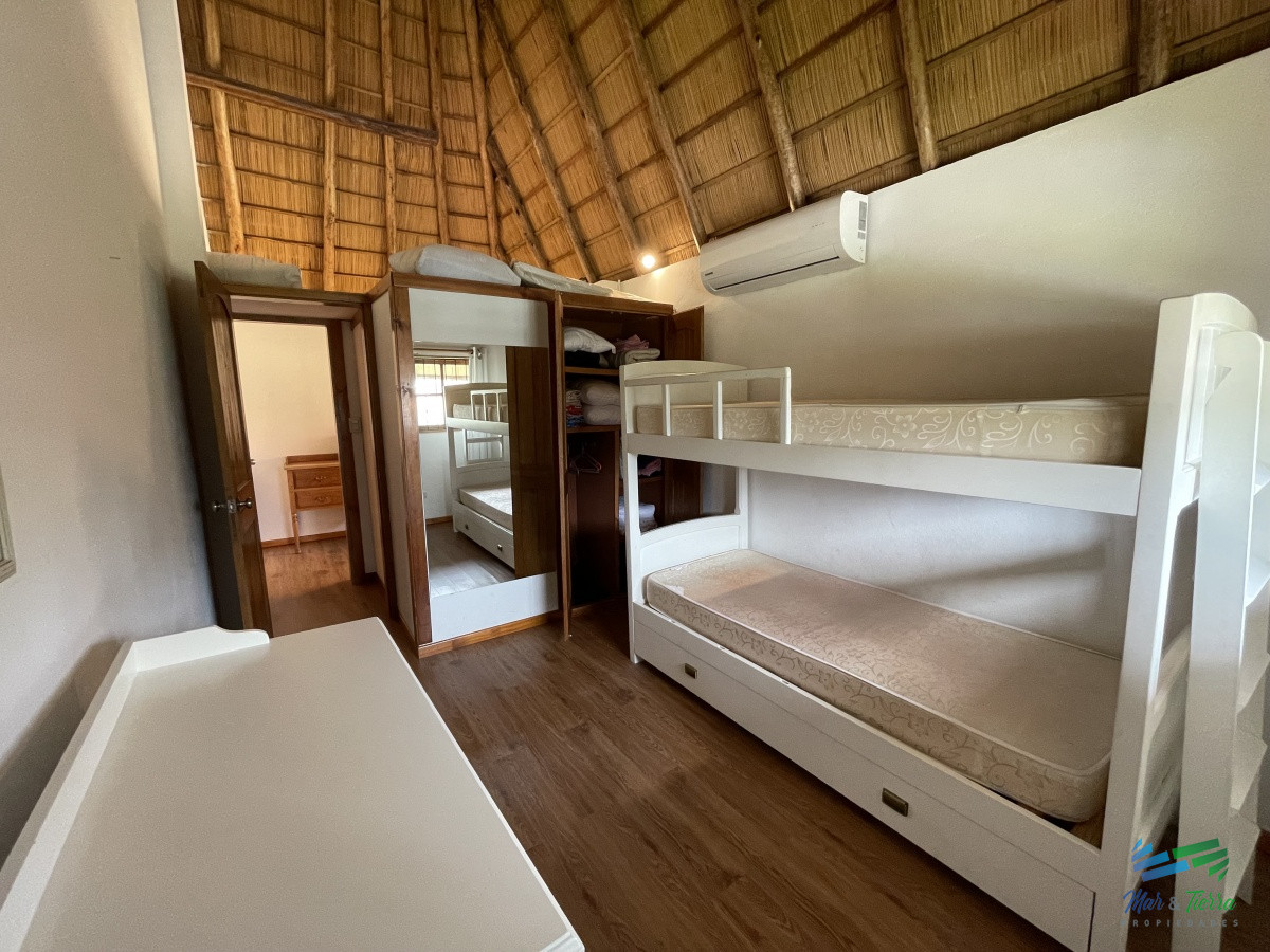 Casa ID.3723 - Chalet a 100 metros del mar en alquiler