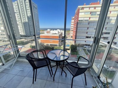 Apartamentos de 2 dormitorios con vista parcial al mar