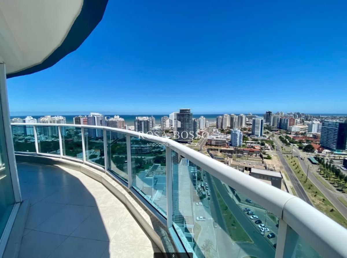 Apartamento ID.9804 - Apartamento Venta 3 dormitorios y dependencia Mansa Punta del Este