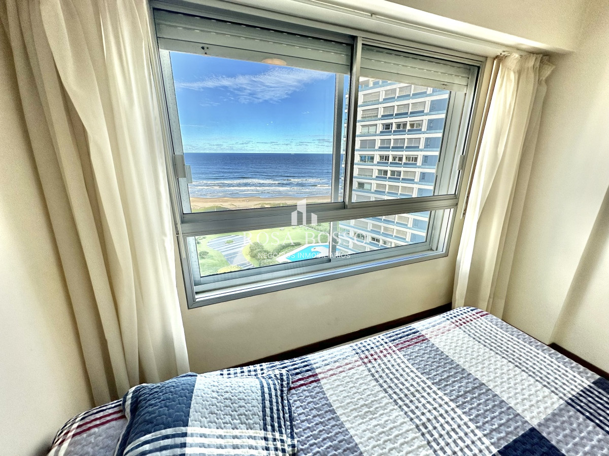 Apartamento ID.9447 - Amplia planta a pasos del mar en Playa Brava