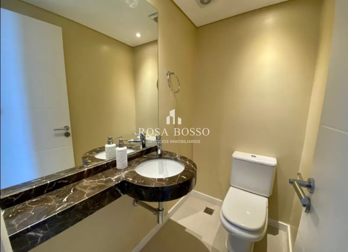 Apartamento ID.9804 - Apartamento Venta 3 dormitorios y dependencia Mansa Punta del Este