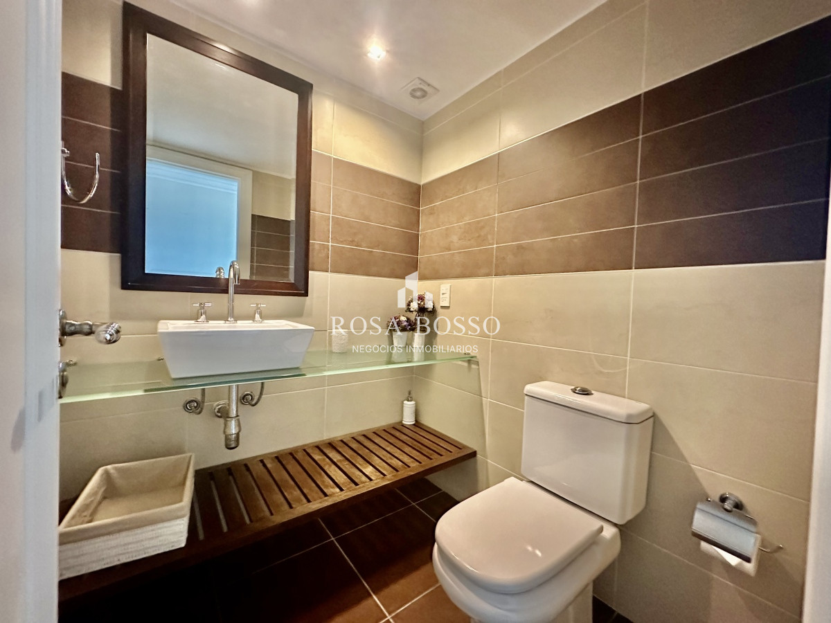 Apartamento ID.6972 - Apartamento en torre de primera categoría