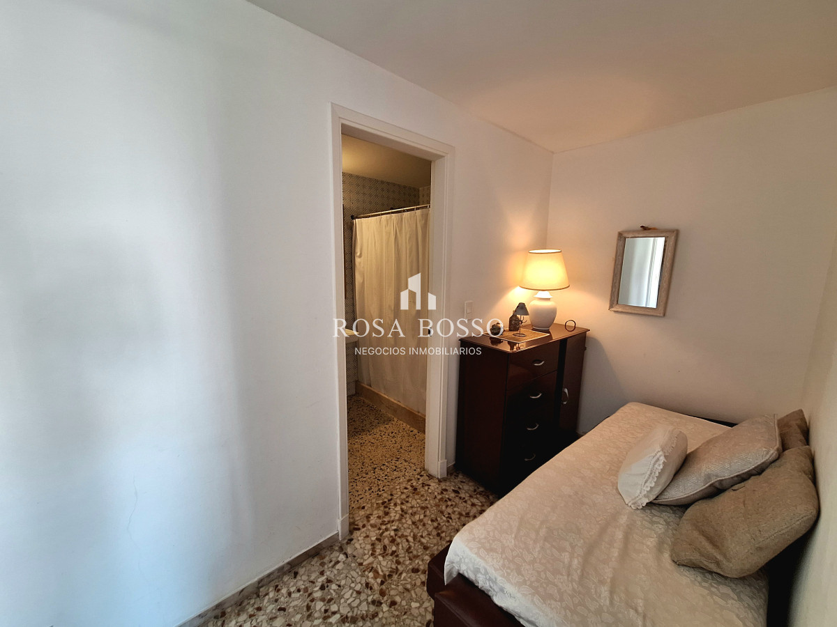 Apartamento ID.9558 - Apartamento en venta 1 dormitorio con garaje Península Punta del Este