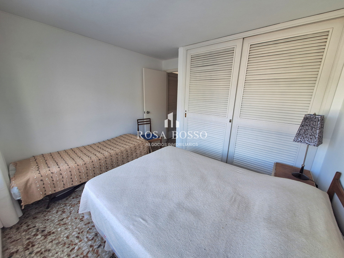 Apartamento ID.9558 - Apartamento en venta 1 dormitorio con garaje Península Punta del Este