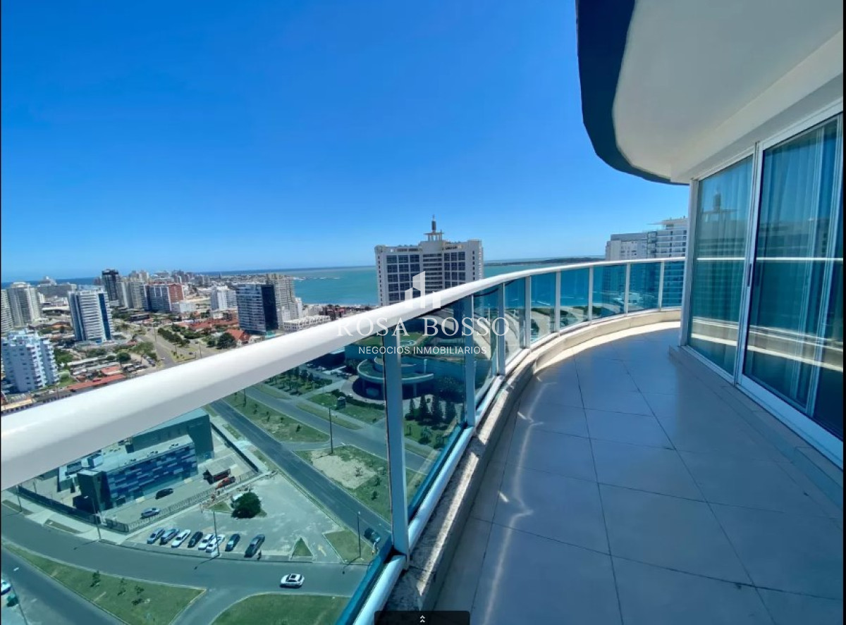 Apartamento ID.9804 - Apartamento Venta 3 dormitorios y dependencia Mansa Punta del Este