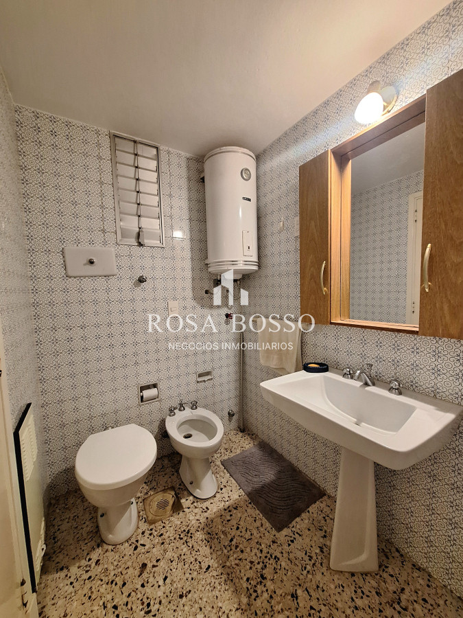 Apartamento ID.9558 - Apartamento en venta 1 dormitorio con garaje Península Punta del Este