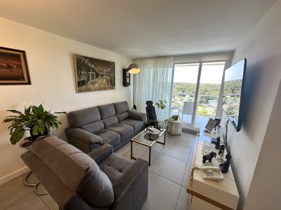 Apartamento en venta de dos dormitorios con garaje en Roosevelt