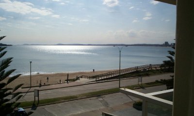 Apartamento frente al mar