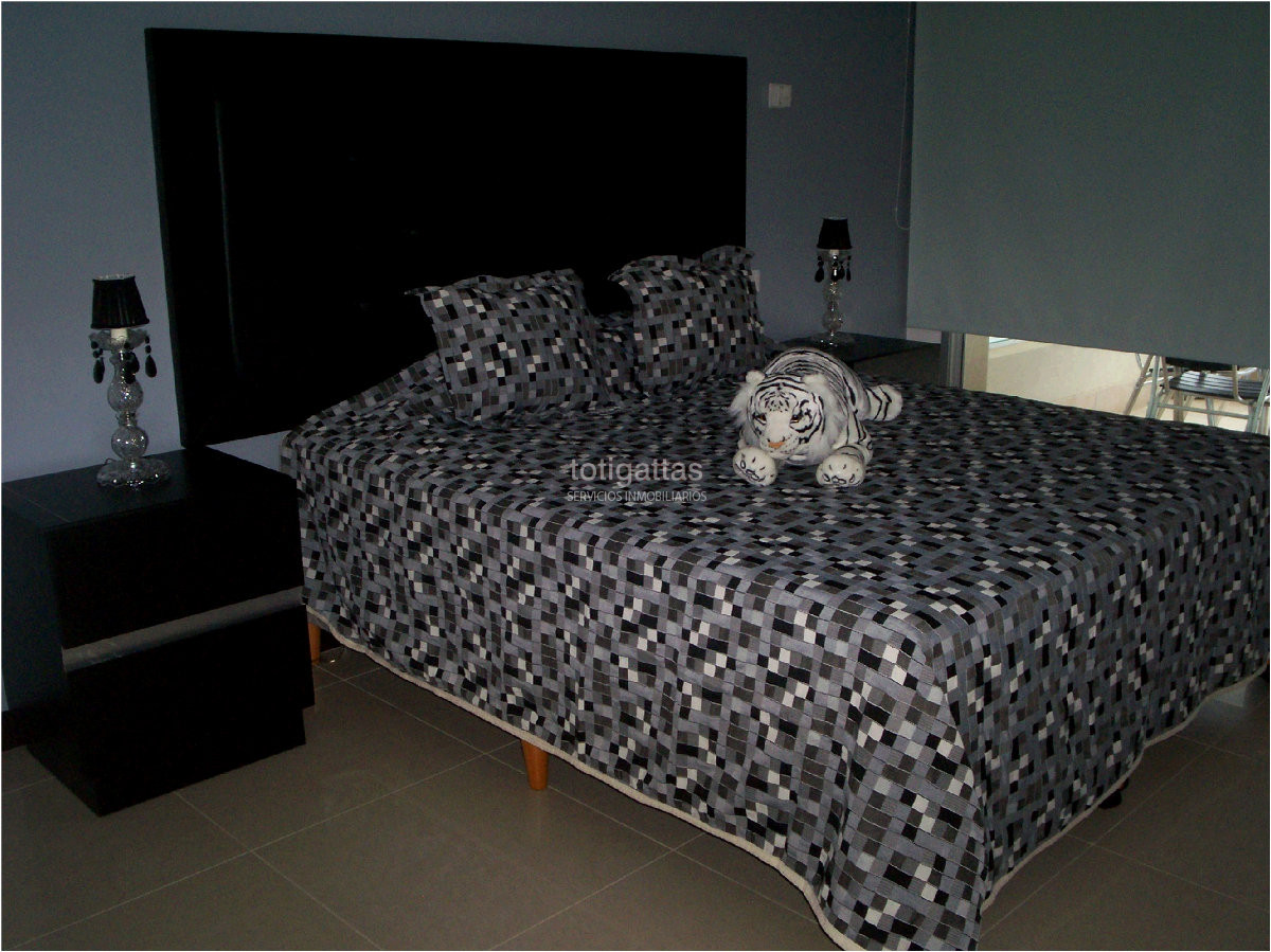 Apartamento ID.1414 - Torre de Primer nivel frente al mar