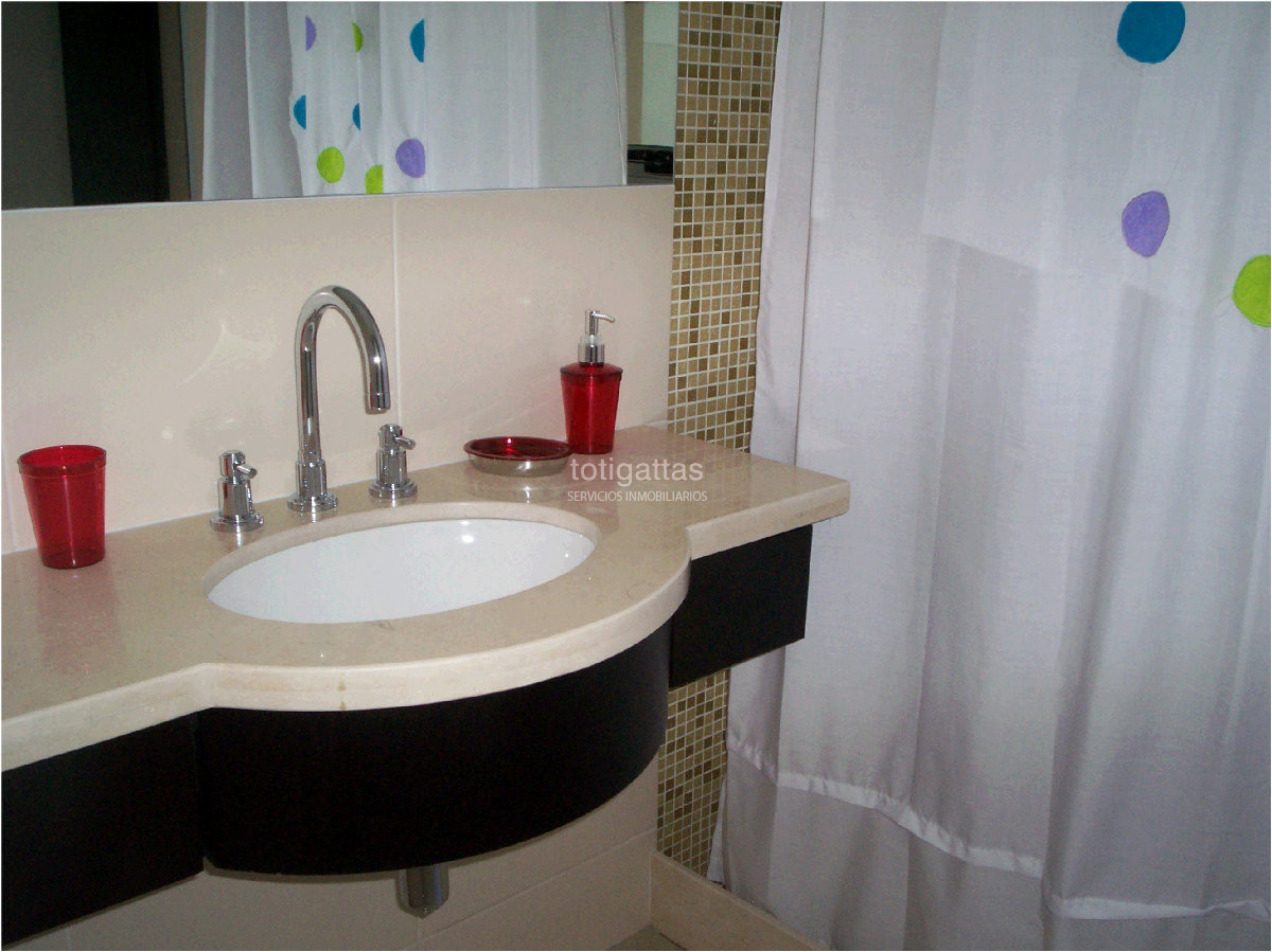 Apartamento ID.1414 - Torre de Primer nivel frente al mar