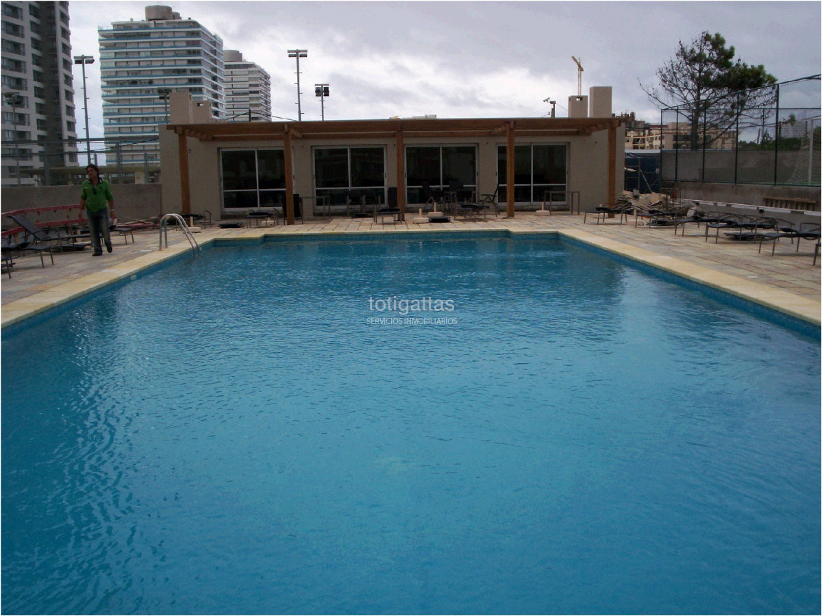 Apartamento ID.1414 - Torre de Primer nivel frente al mar