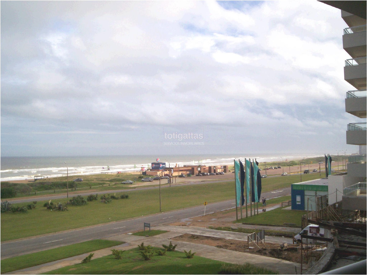 Apartamento ID.1413 - Torre de primer nivel frenta al mar