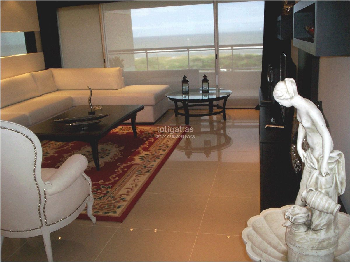 Apartamento ID.1413 - Torre de primer nivel frenta al mar