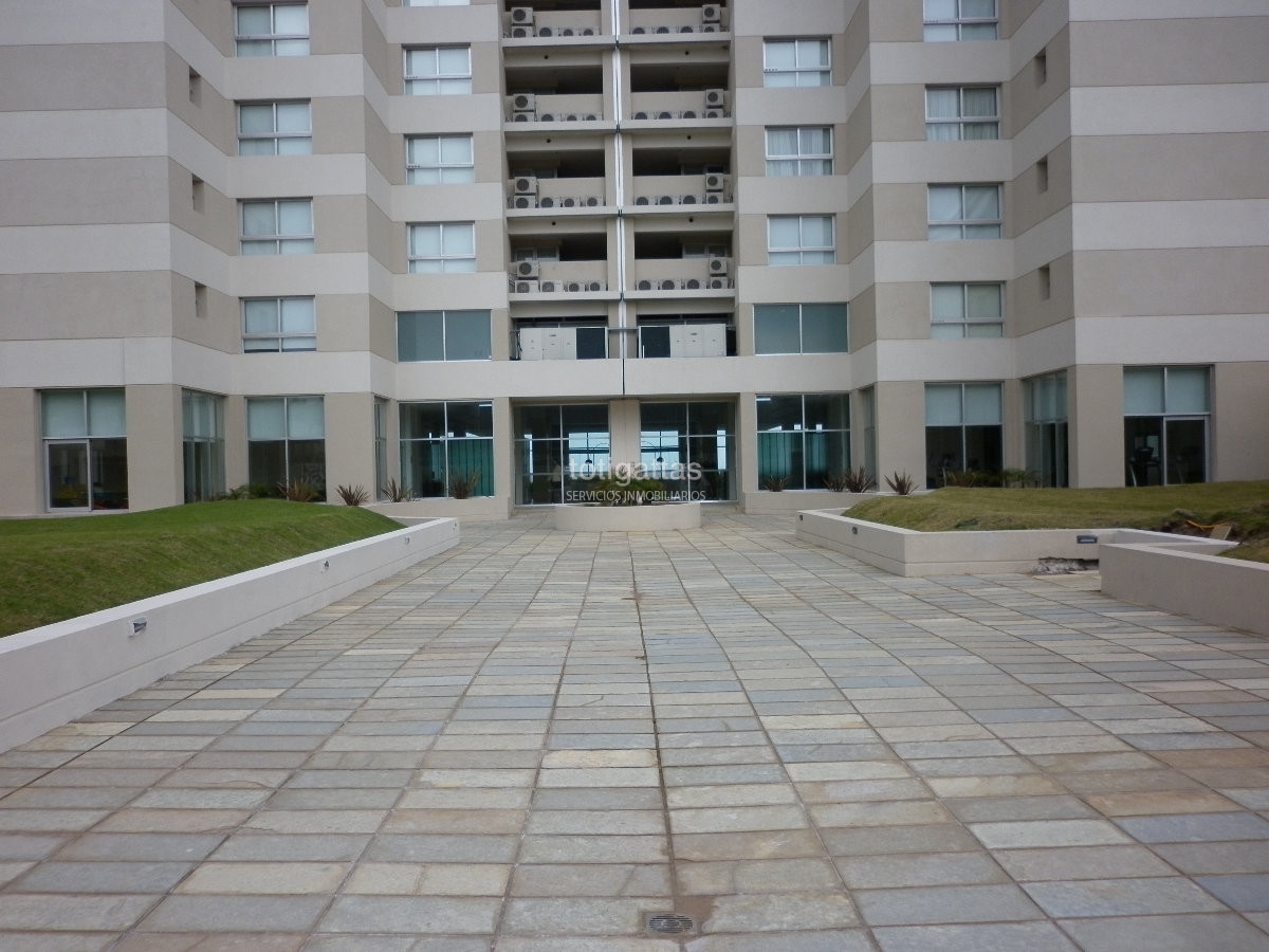 Apartamento ID.1413 - Torre de primer nivel frenta al mar