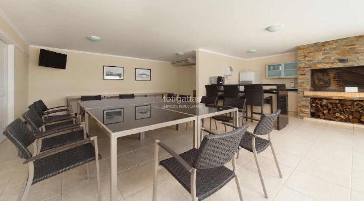 Apartamento ID.1414 - Torre de Primer nivel frente al mar