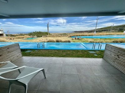 Monoambiente premium con piscina a 50 metros del mar