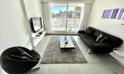 Apartamento en venta en torre Yoo, Punta del Este.