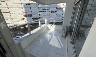 Apartamento de 1 dormitorio en venta. Brava, Punta del Este