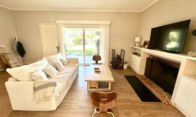 Espectacular casa en venta en Mansa, de 5 dormitorios.