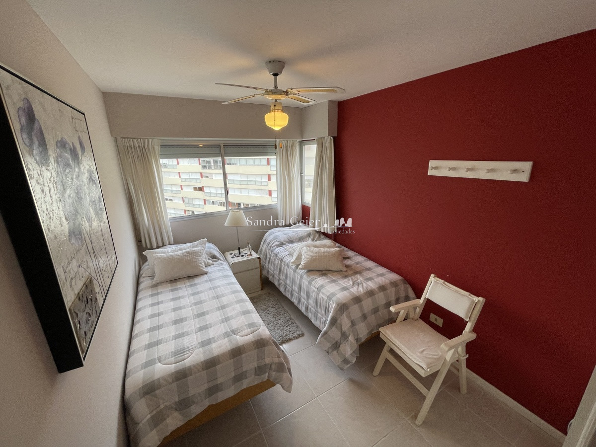 Apartamento ID.2944 - Apartamento de 3 dormitorios con amenities y vista a la isla y los dedos garage en subsuelo lavadero mucama piscina