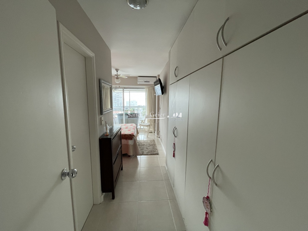 Apartamento ID.2944 - Apartamento de 3 dormitorios con amenities y vista a la isla y los dedos garage en subsuelo lavadero mucama piscina