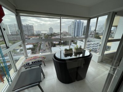 Apartamento ID.2944 - Apartamento de 3 dormitorios con amenities y vista a la isla y los dedos garage en subsuelo lavadero mucama piscina