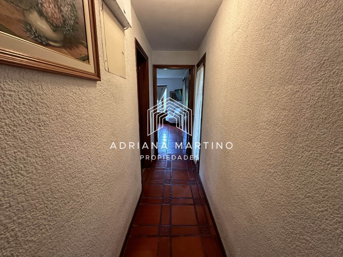 Casa ID.70736 - Muy buen chalet en venta en Pinares 